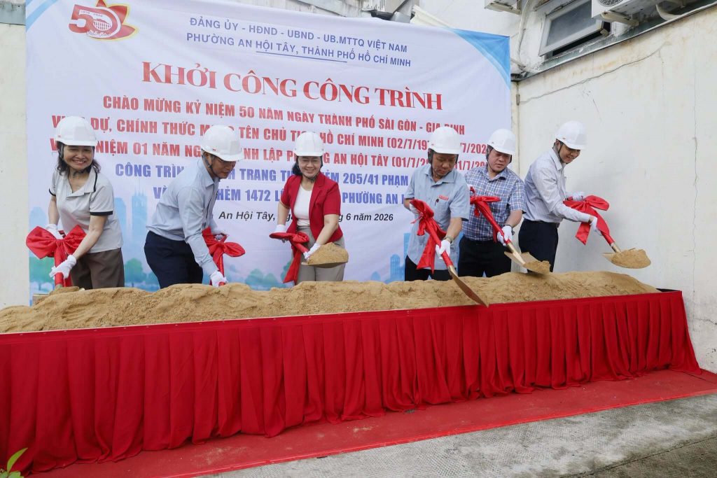 tam nhin va su menh trang thong tin phuong an hoi tay (1)